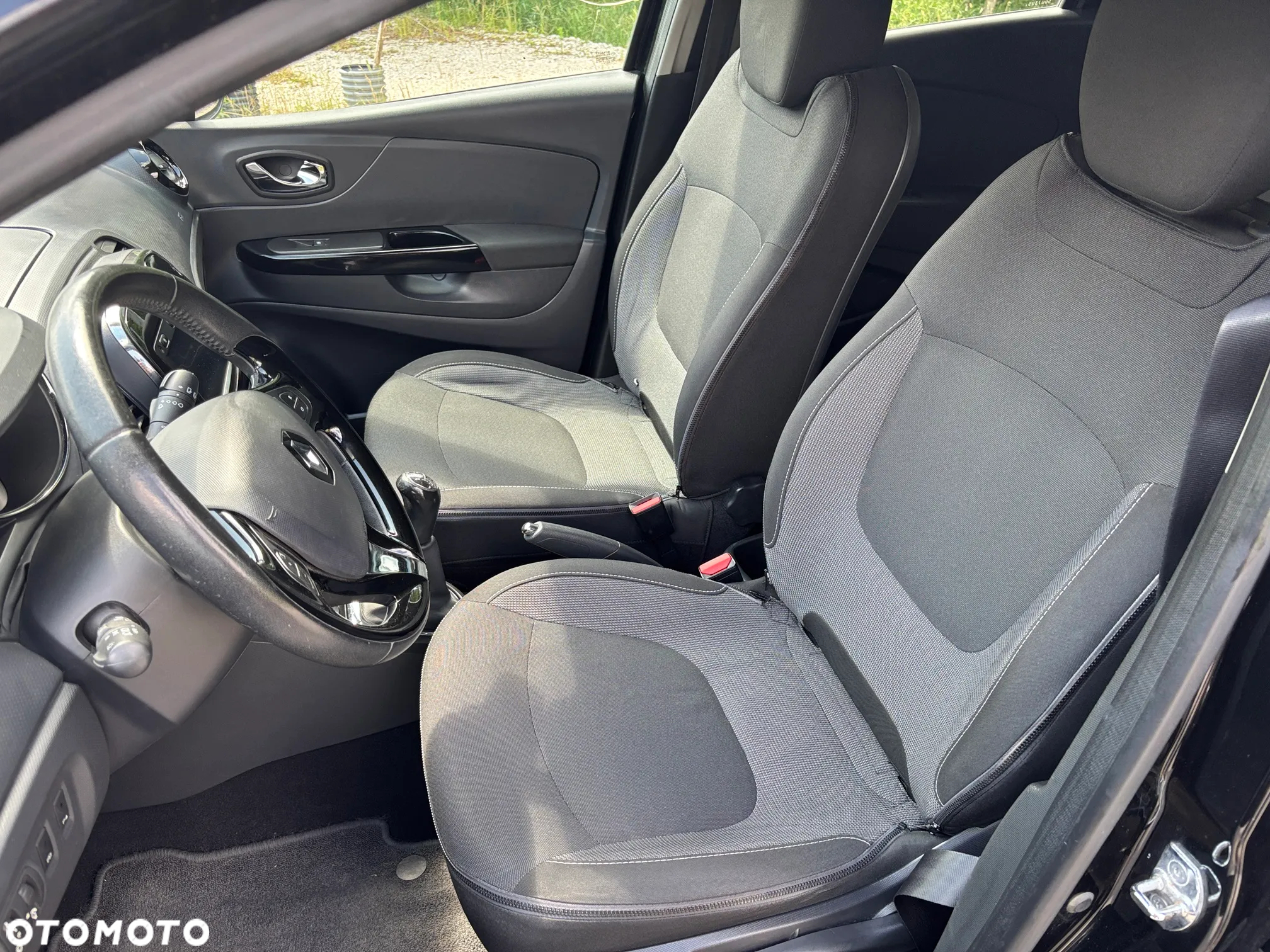 Renault Captur 1.5 dCi Intens - 10