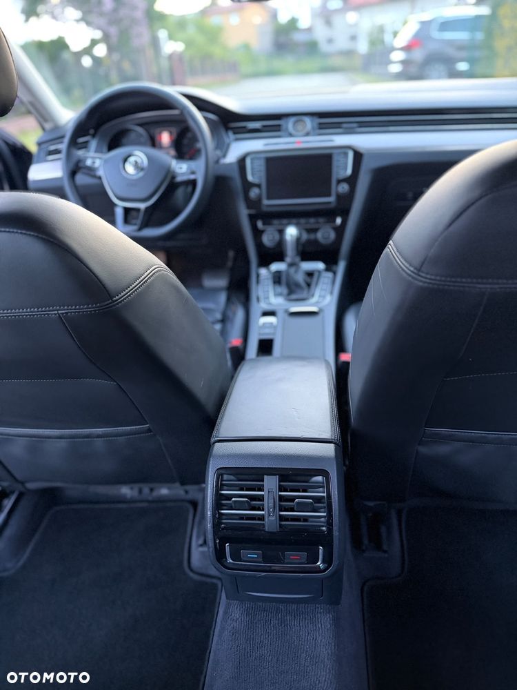 Volkswagen Passat 2.0 TDI Bi-Turbo BMT 4Mot Highline DSG - 33