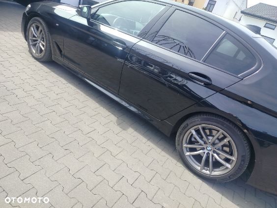 BMW Seria 5 520d M Sport Edition - 6
