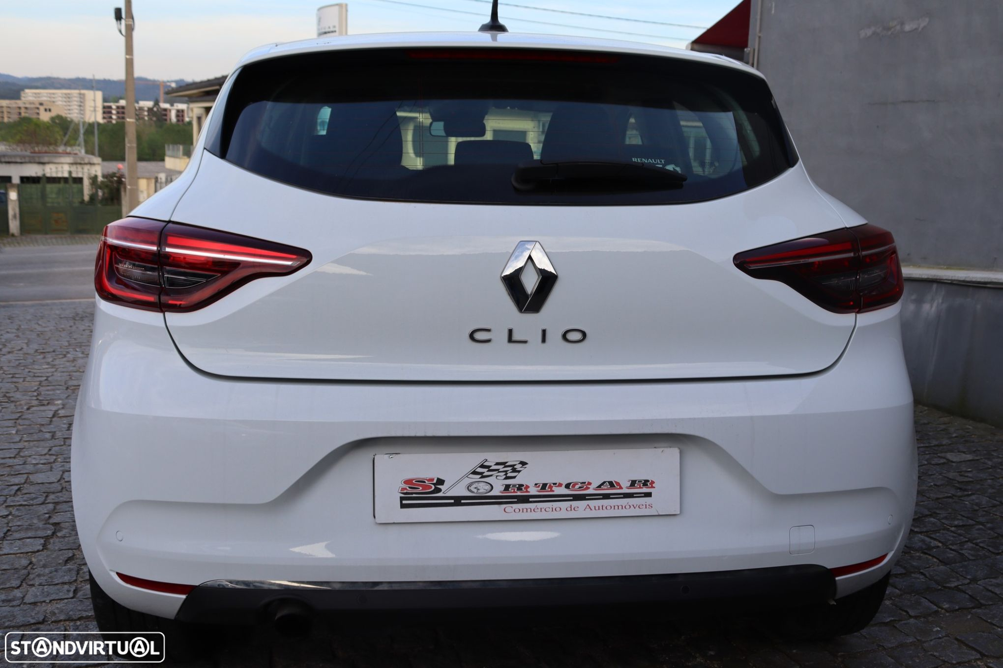 Renault Clio 1.0 TCe Limited - 18
