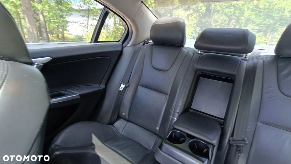 Volvo S60 2.5 T5 - 7