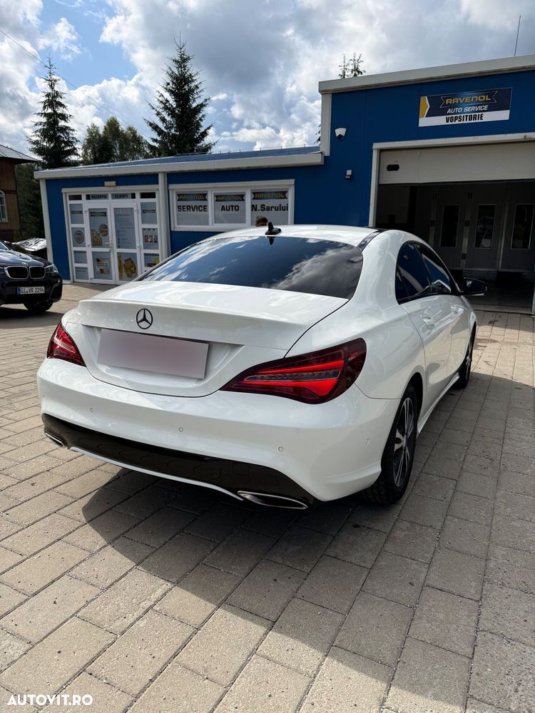 Mercedes-Benz CLA 180 Standard - 3