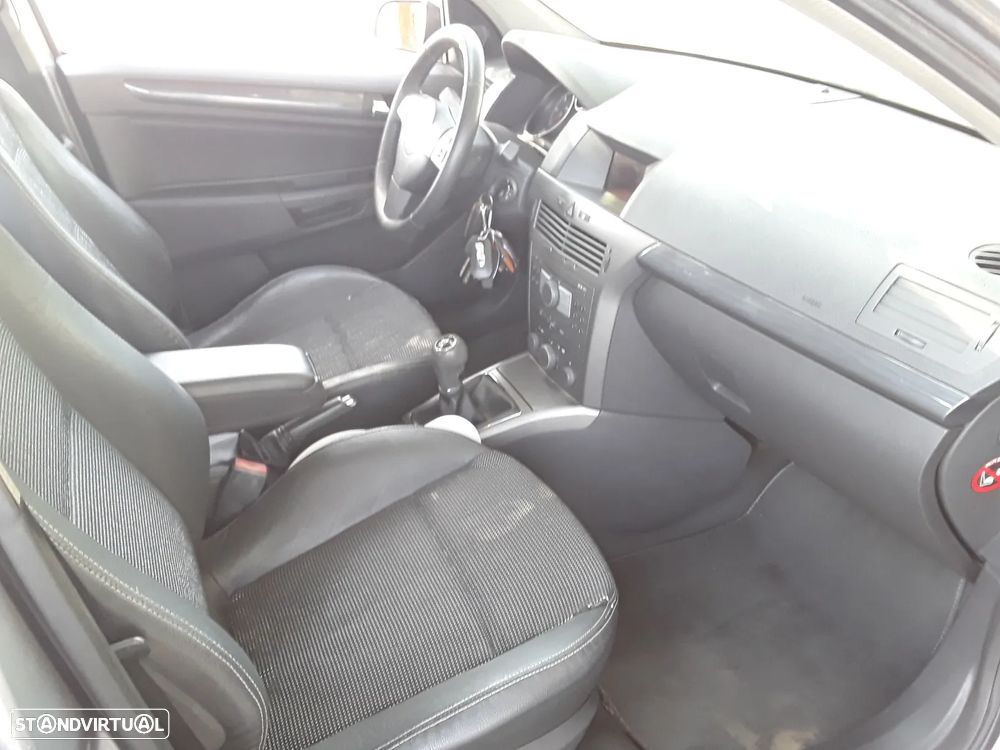Opel Astra 1.7 CDTi Enjoy - 9