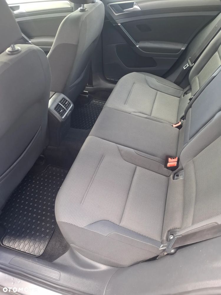 Volkswagen Golf 1.6 TDI Comfortline - 11