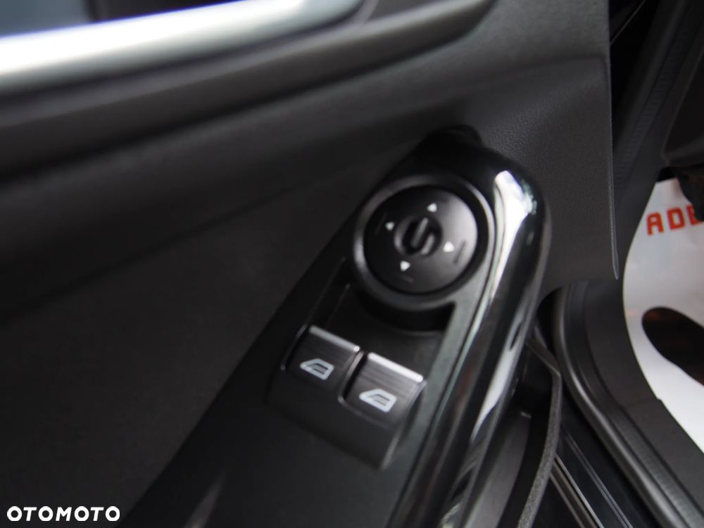Ford Fiesta 1.0 EcoBoost STart-Stop Titanium - 26