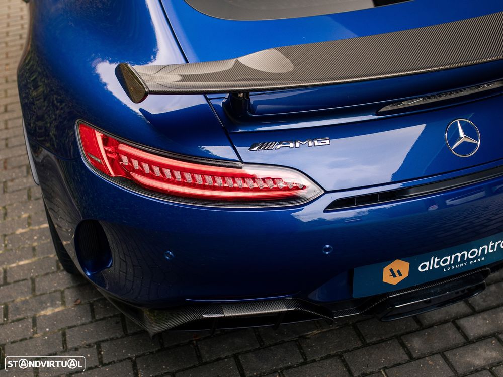 Mercedes-Benz AMG GT R - 24