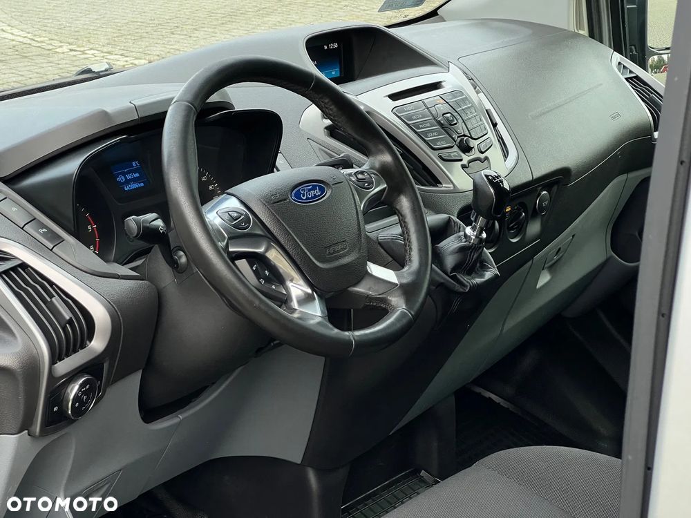 Ford Transit Custom 290 L2H1 Limited - 9