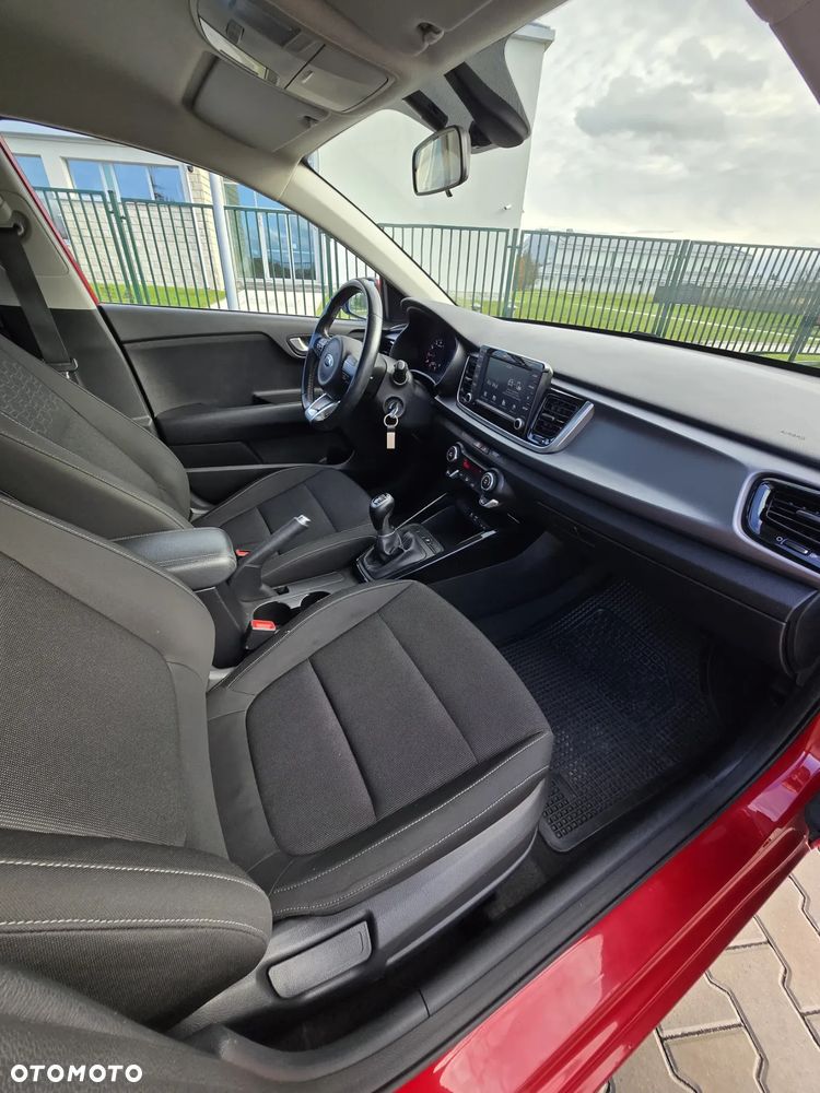 Kia Rio 1.4 L - 28