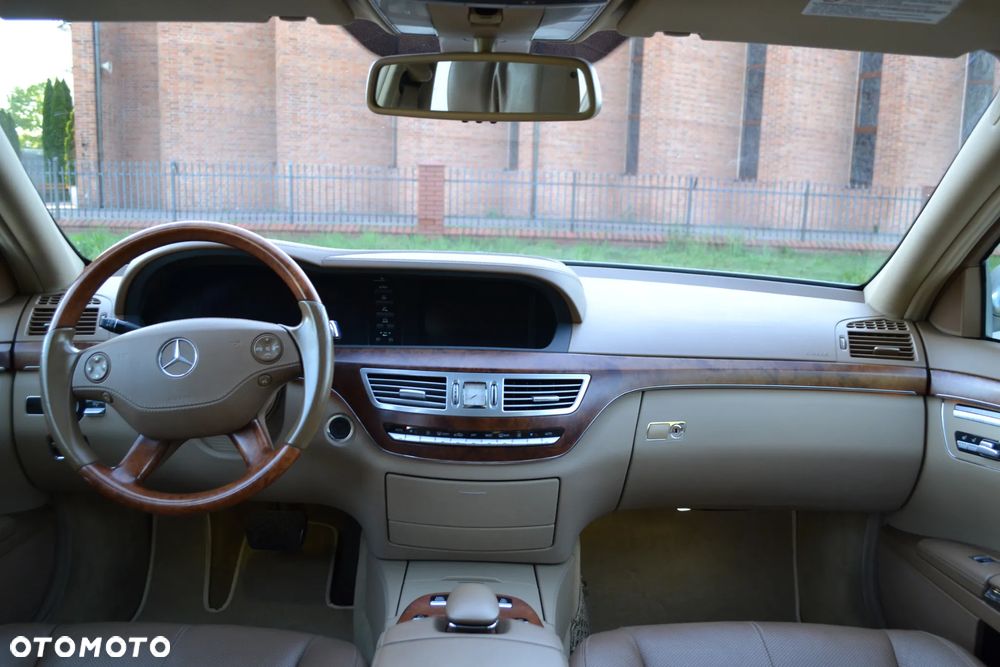 Mercedes-Benz Klasa S 500 7G-TRONIC - 24