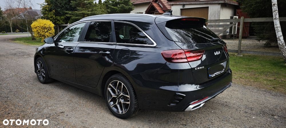 Kia Ceed 1.6 GDI DCT OPF Platinum Edition - 11