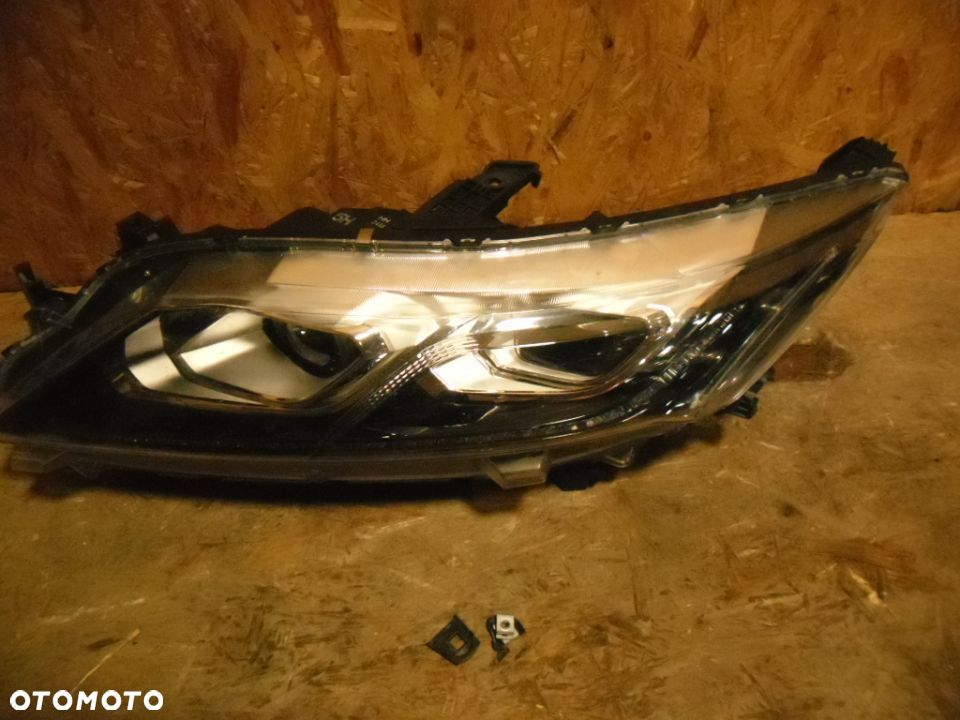 lampa reflektor lewy lewa eclipse cross led - 1