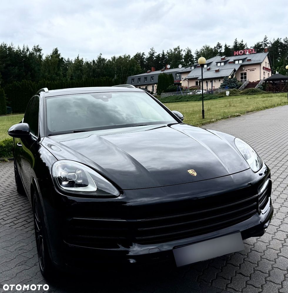 Porsche Cayenne - 2