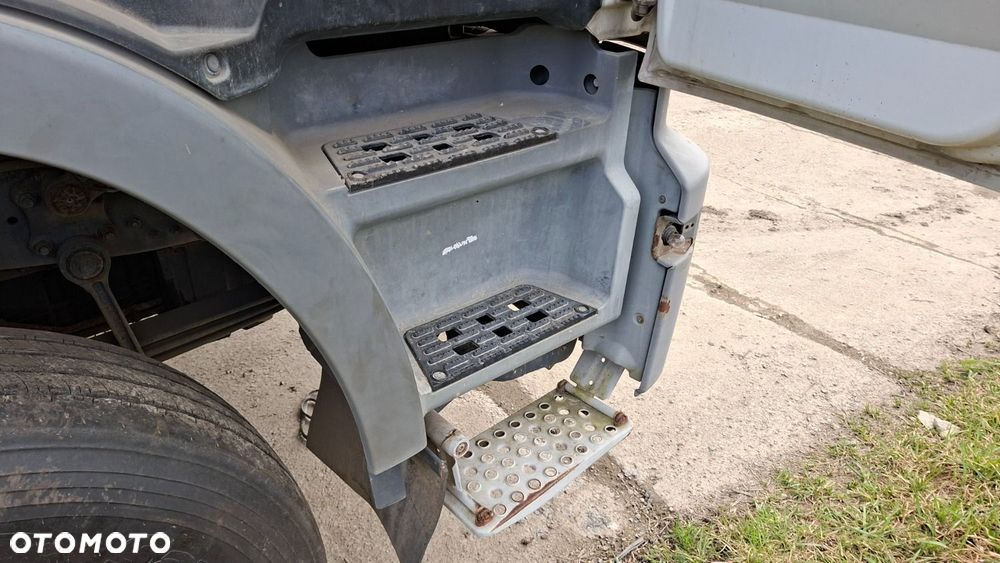 Versalift Actros 3241 B 8X4 + Schwing Fbp 24-125 - 39