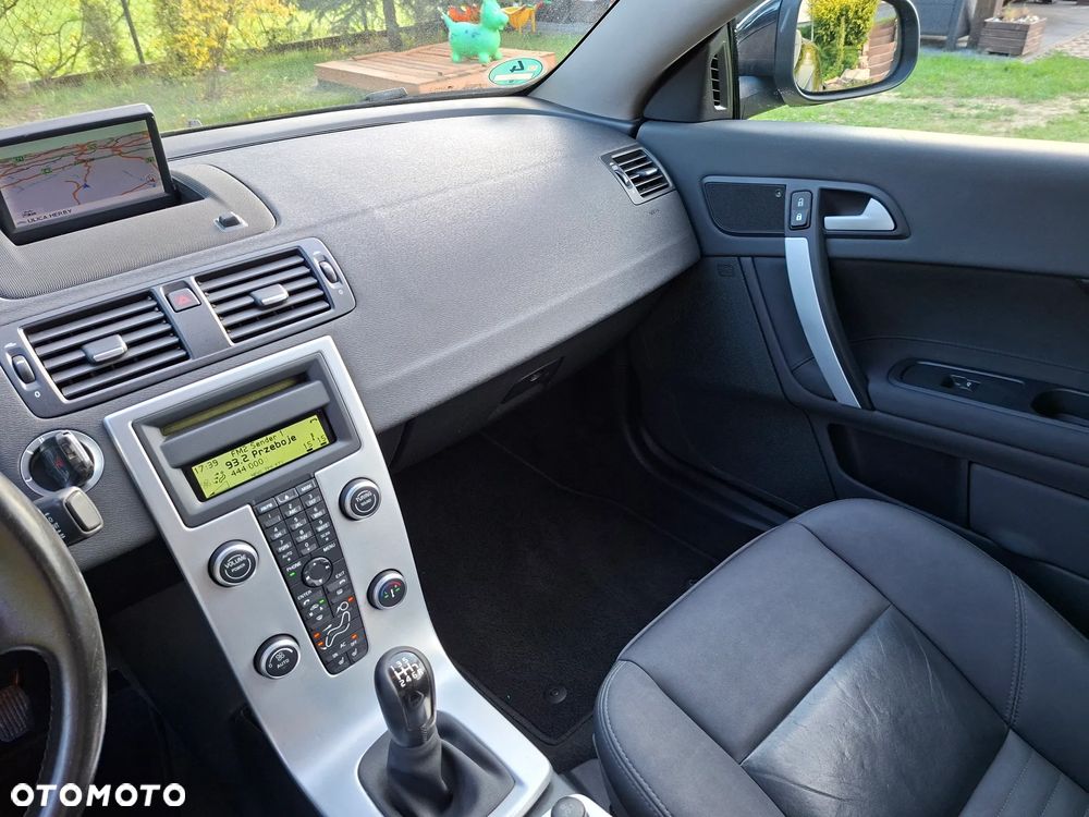 Volvo C70 D3 Momentum - 27