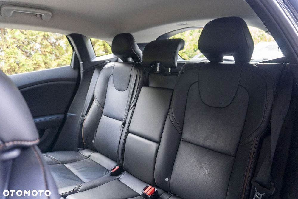 Volvo V40 - 11