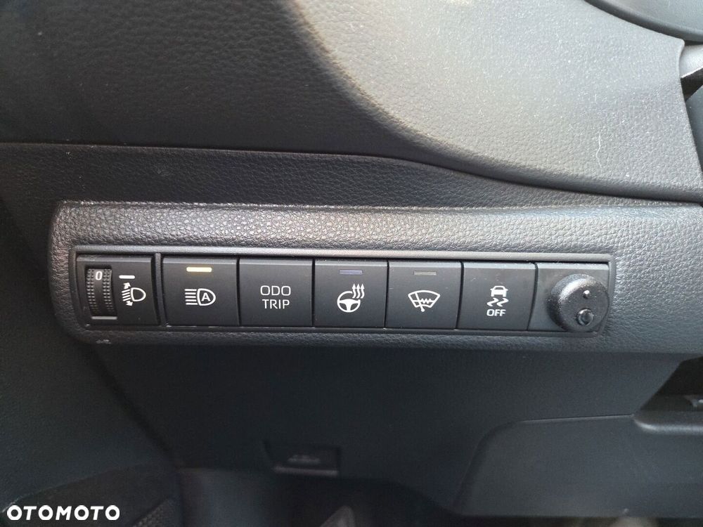 Toyota Corolla 1.8 Hybrid Style - 23