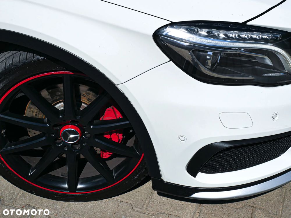 Mercedes-Benz GLA 45 AMG 4-Matic Edition 1 - 10