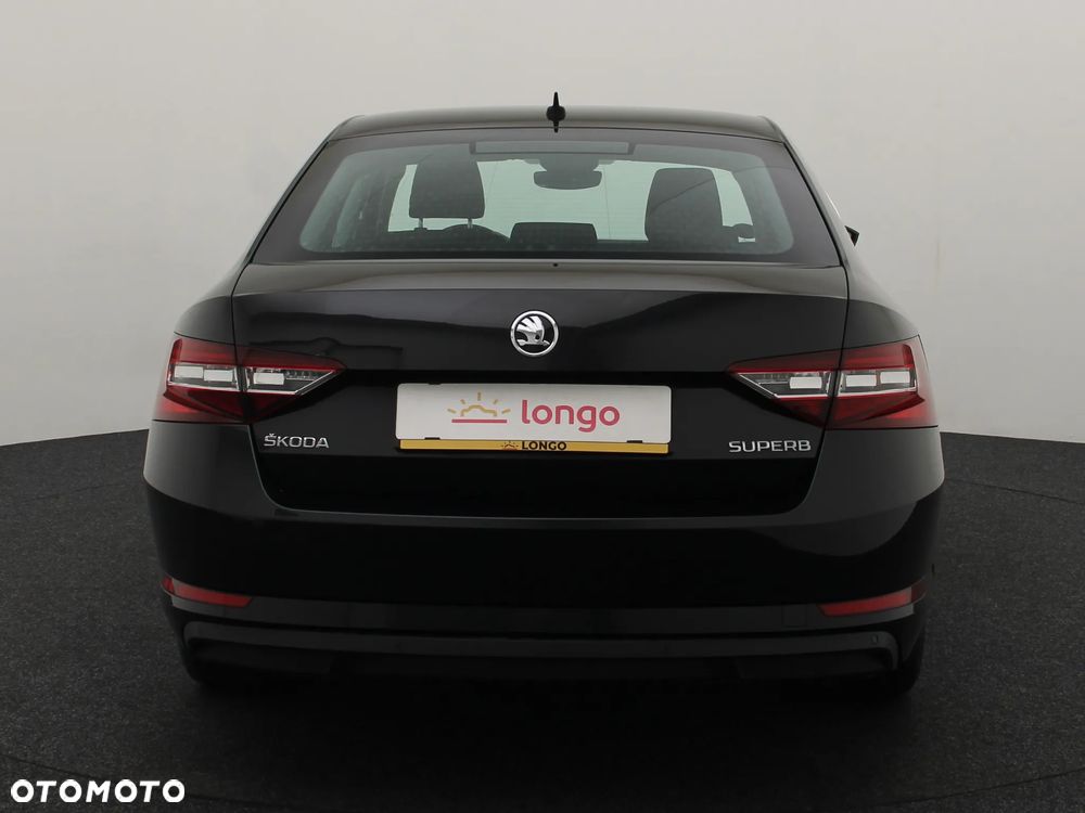 Skoda Superb 2.0 TDI Style DSG - 5