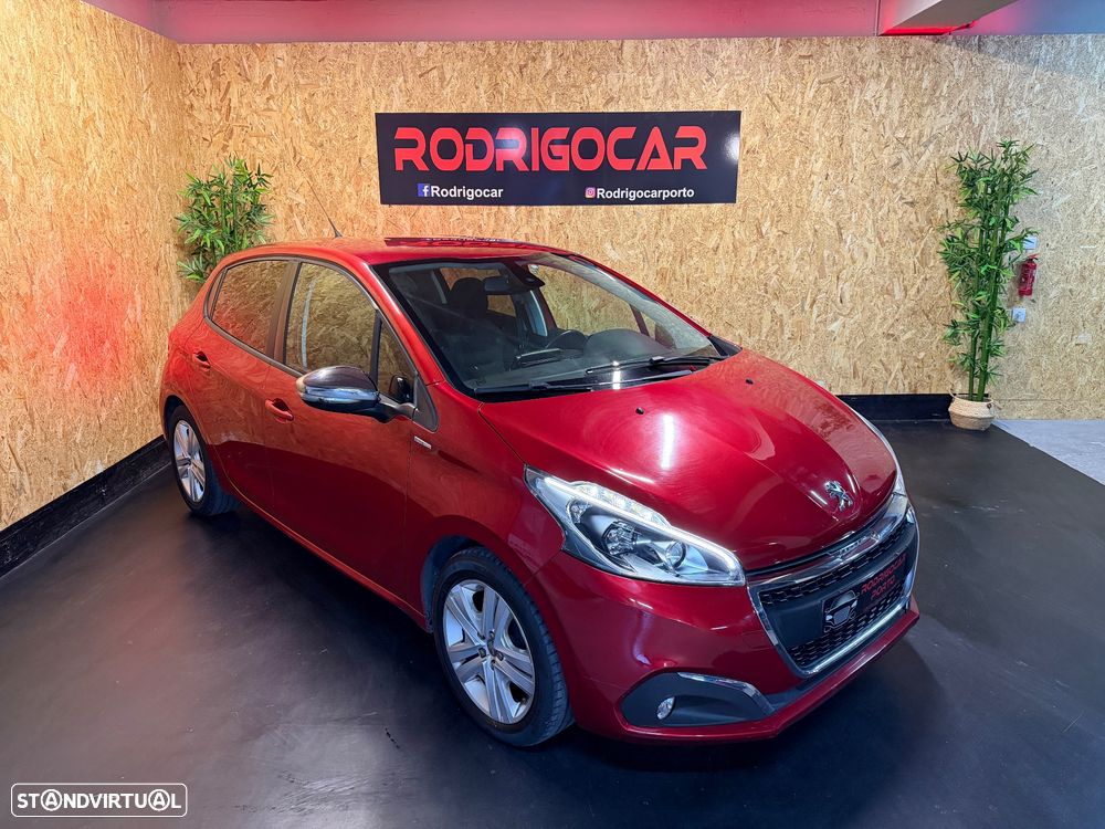 Peugeot 208 82 PureTech Style - 1