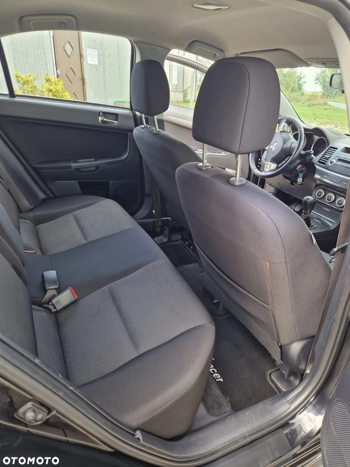 Mitsubishi Lancer - 13