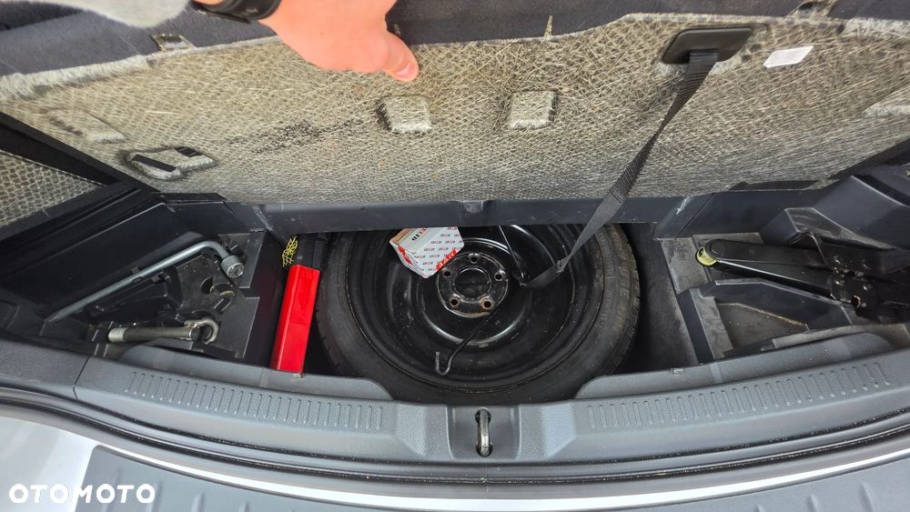Toyota Verso 2.0 D-4D Premium 7os - 19