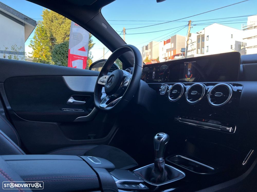 Mercedes-Benz A 180 d AMG Line - 25