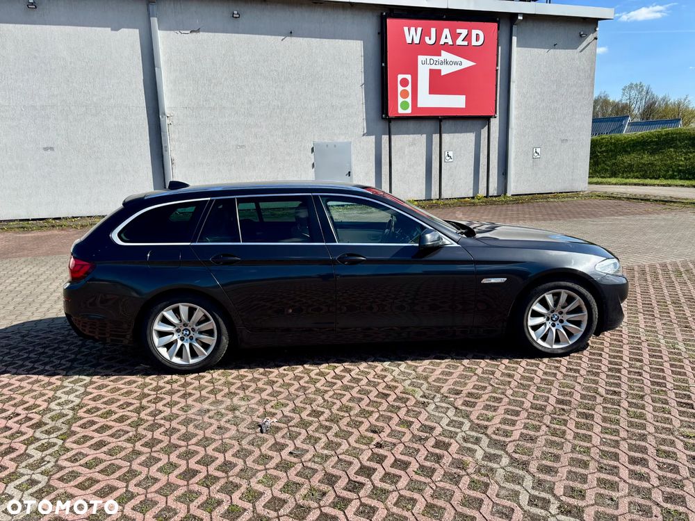 BMW Seria 5 520d Luxury Line - 2