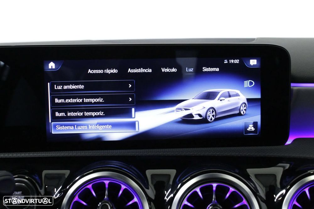 Mercedes-Benz A 250 e AMG Line - 16