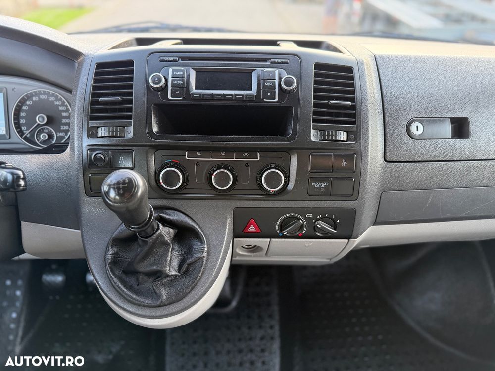 Volkswagen Transporter - 12