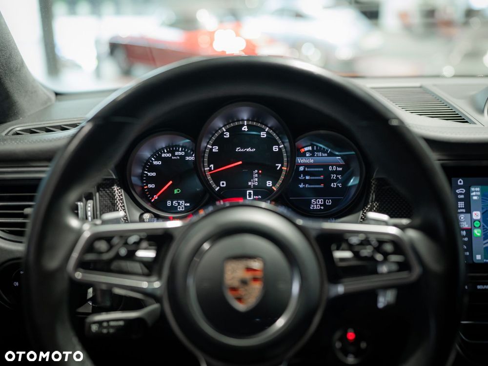 Porsche Macan Turbo - 26