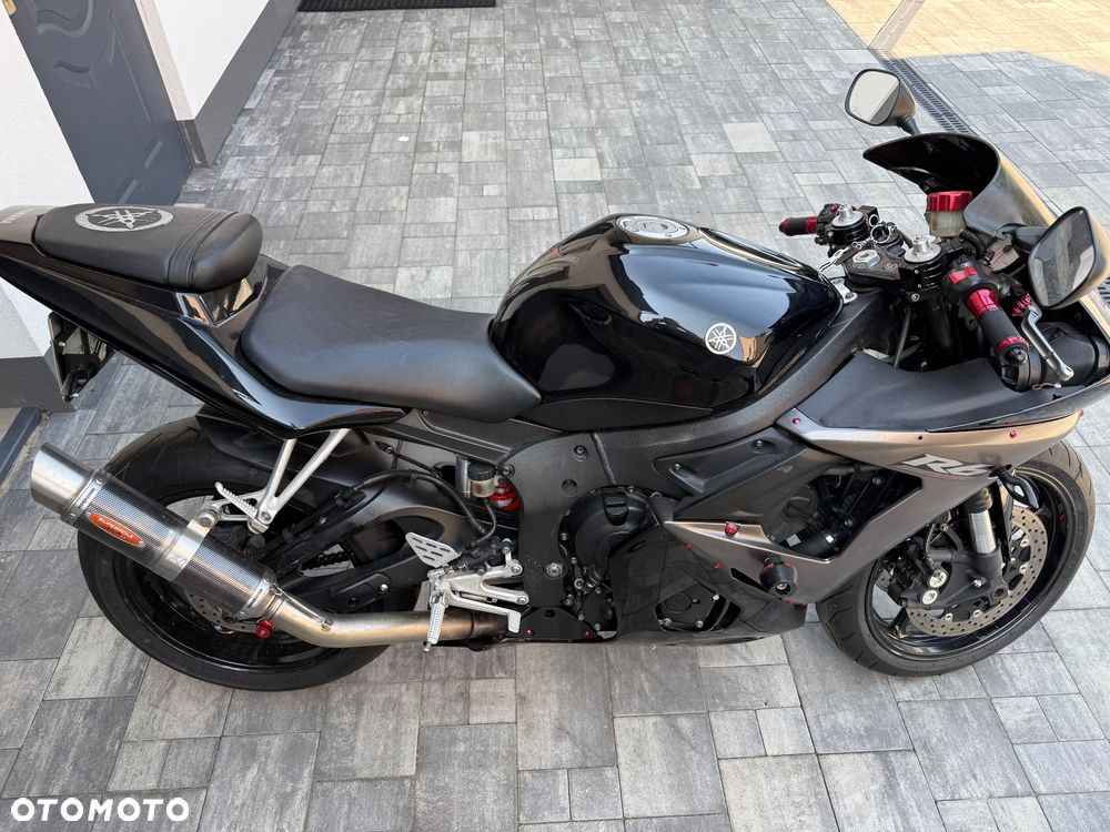 Yamaha R6 - 3