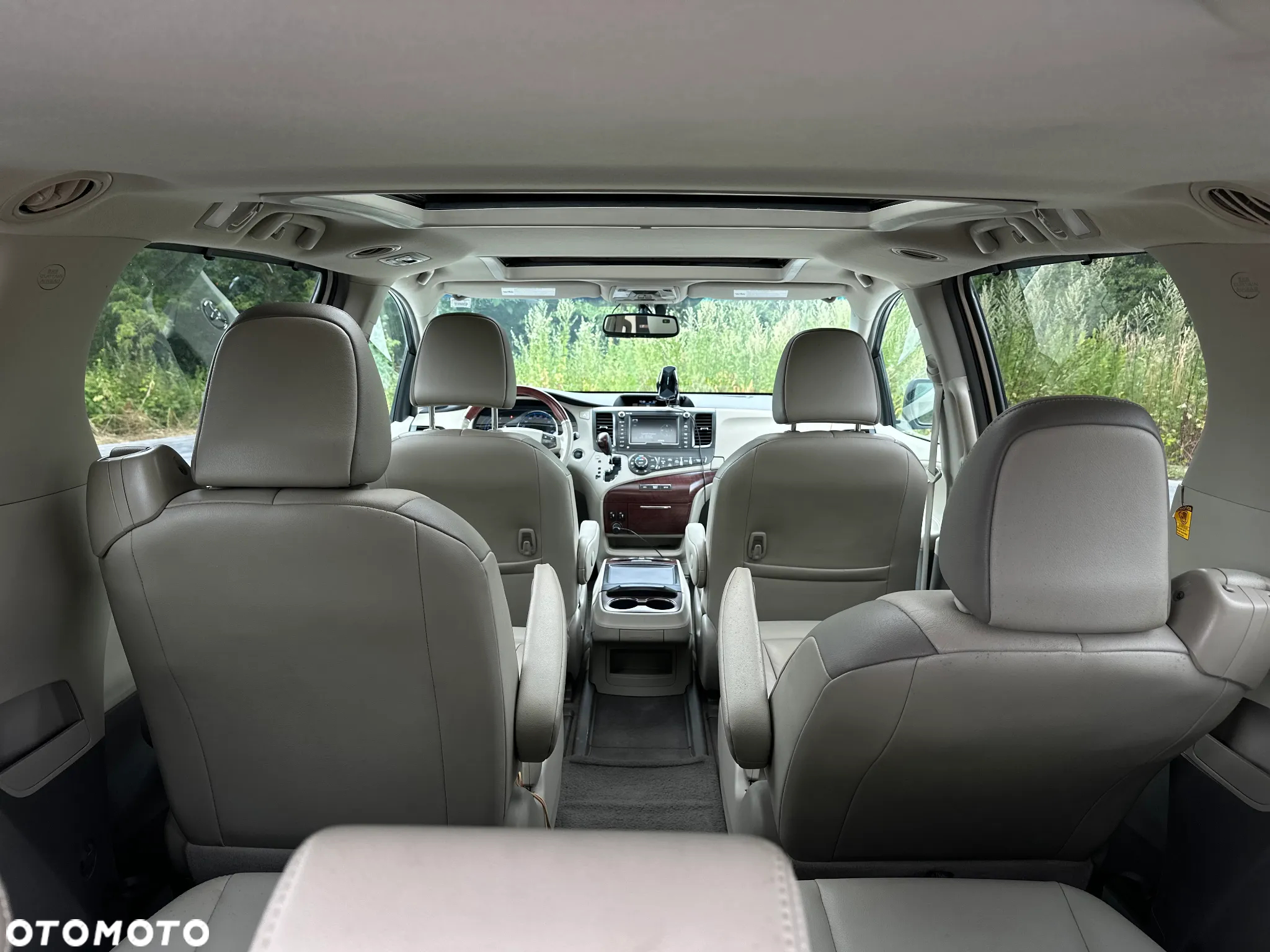 Toyota Sienna - 23