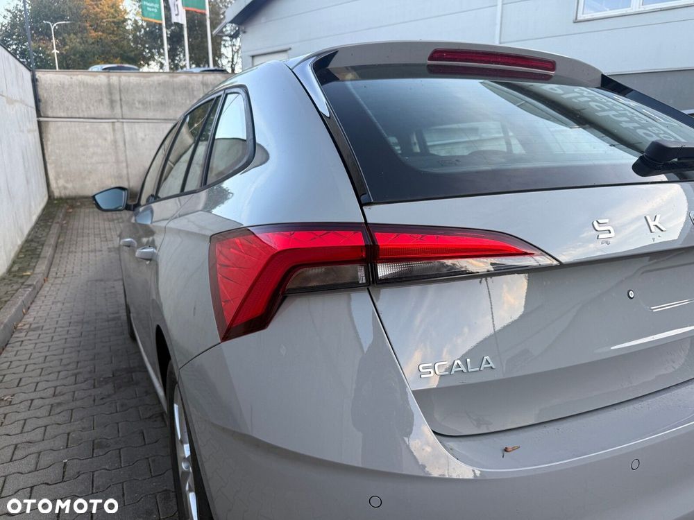 Skoda Scala 1.0 TSI Essence - 29