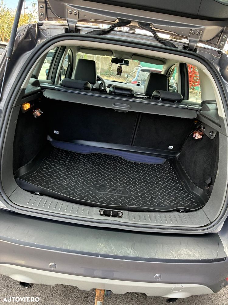 Ford Kuga - 8