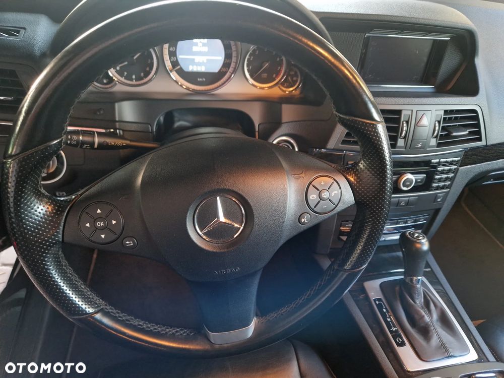 Mercedes-Benz Klasa E 250 CGI BlueEFFICIENCY Automatik Avantgarde - 21