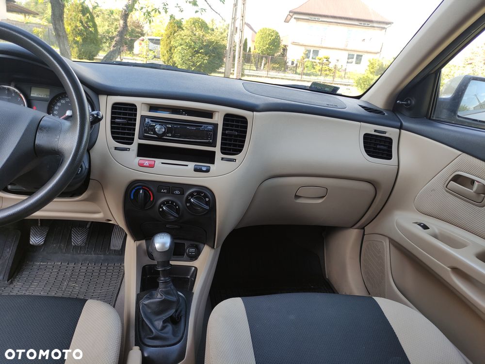 Kia Rio 1.4 Comfort - 7