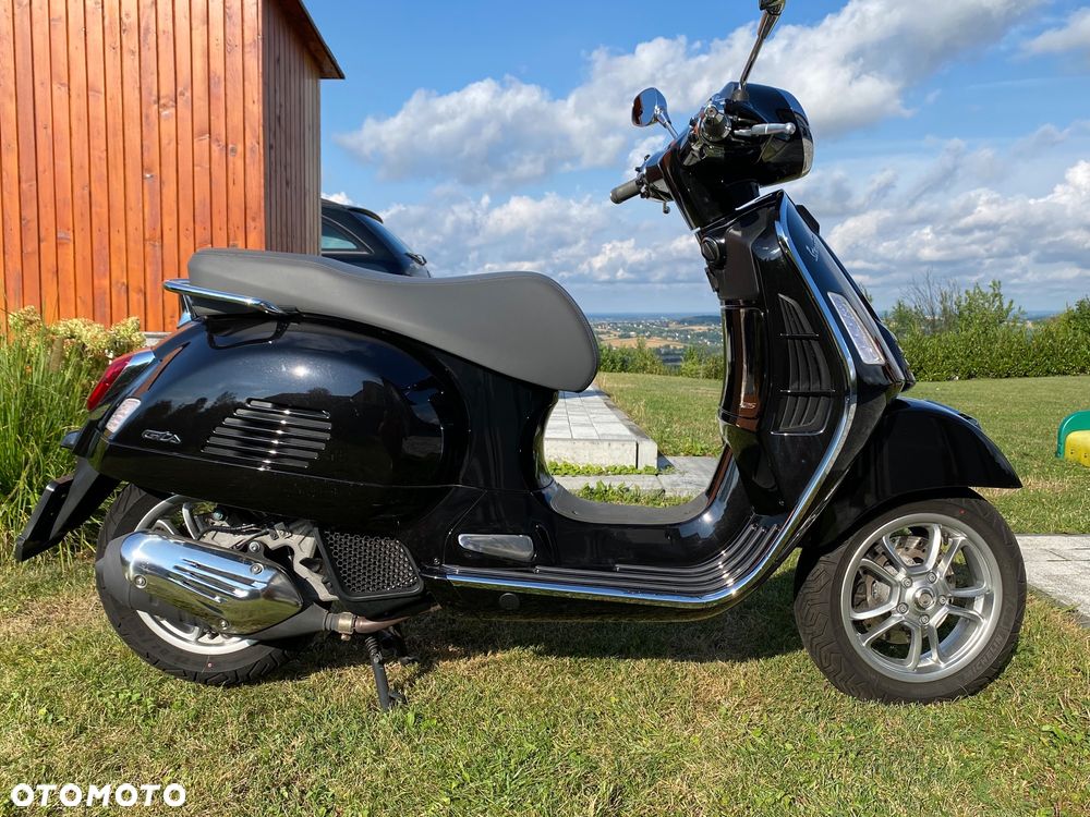 Vespa GTS - 8
