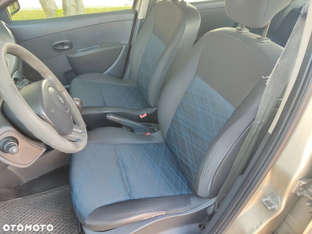 Renault Clio 1.2 16V Wind - 14