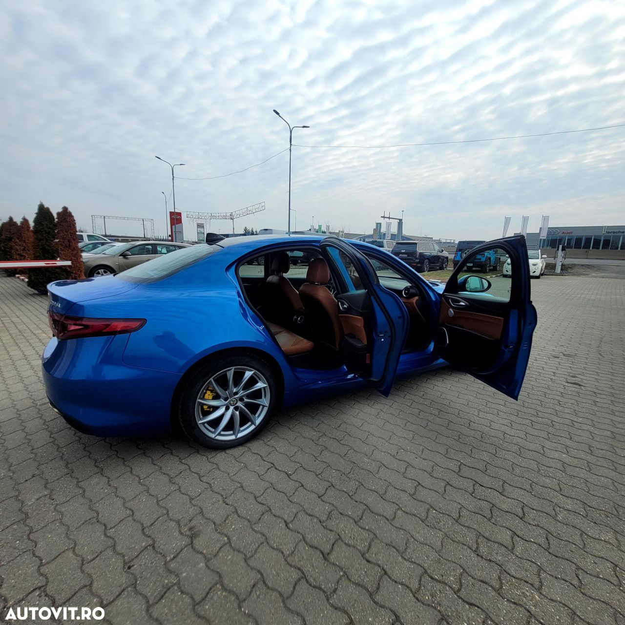 Alfa Romeo Giulia - 16