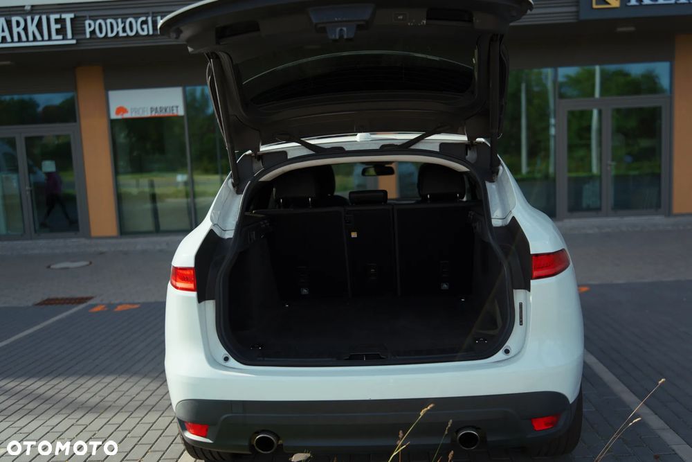 Jaguar F-Pace 35t AWD Prestige - 6