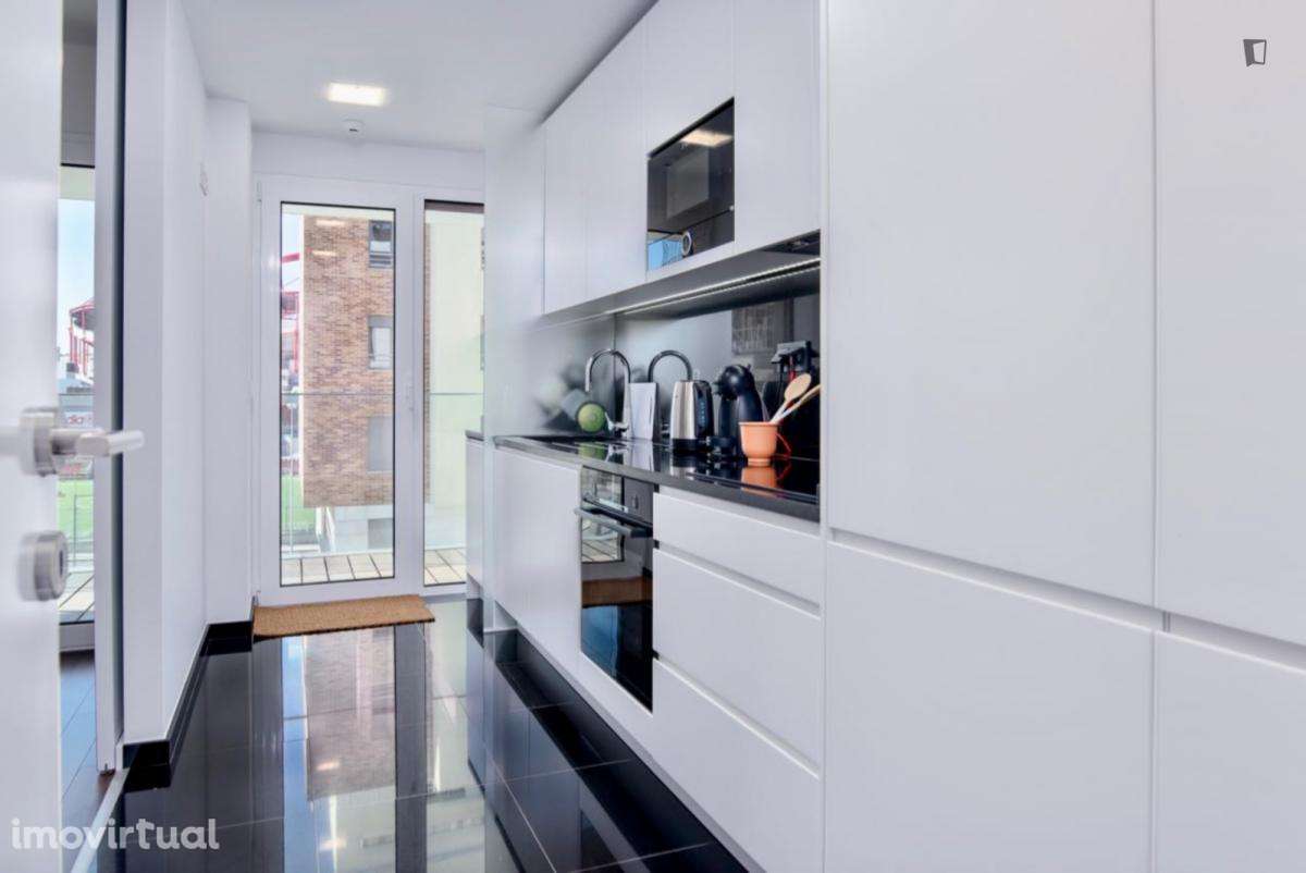 Apartamento com 2 quartos - localizado em Benfica Lisbon - Grande imagem: 5/17