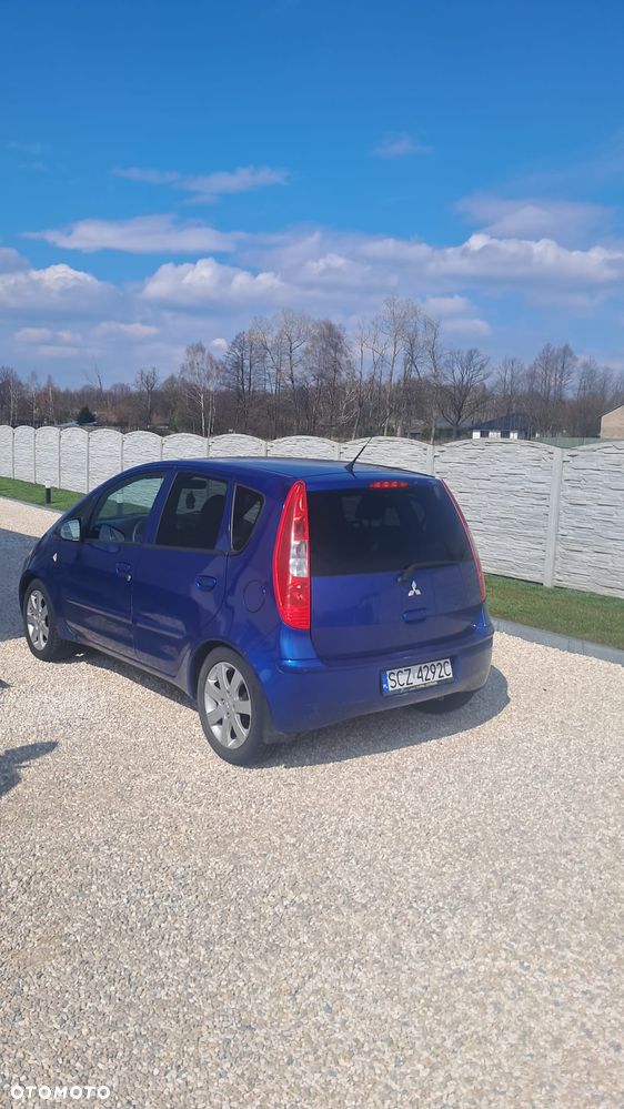 Mitsubishi Colt - 4