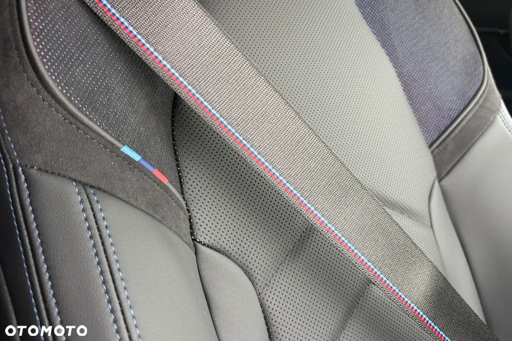 BMW Seria 5 520d xDrive mHEV - 23