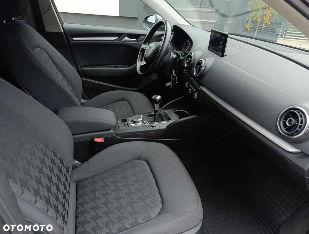 Audi A3 Sportback 1.4 TFSI Attraction - 10