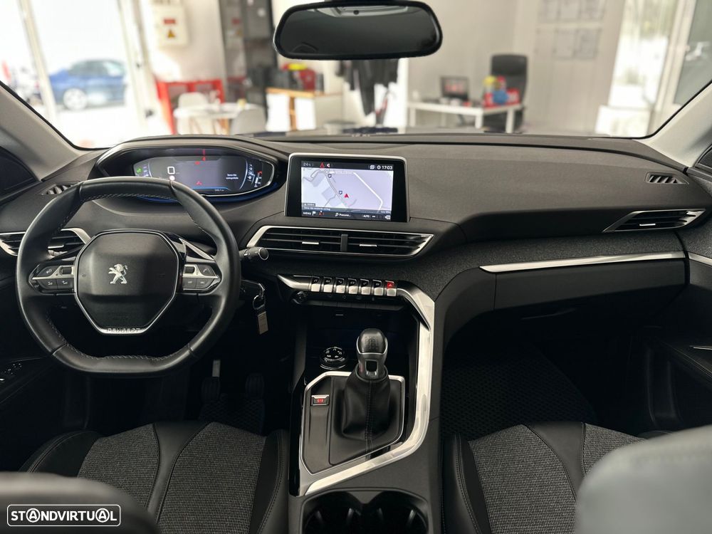 Peugeot 3008 1.2 PureTech Allure - 33
