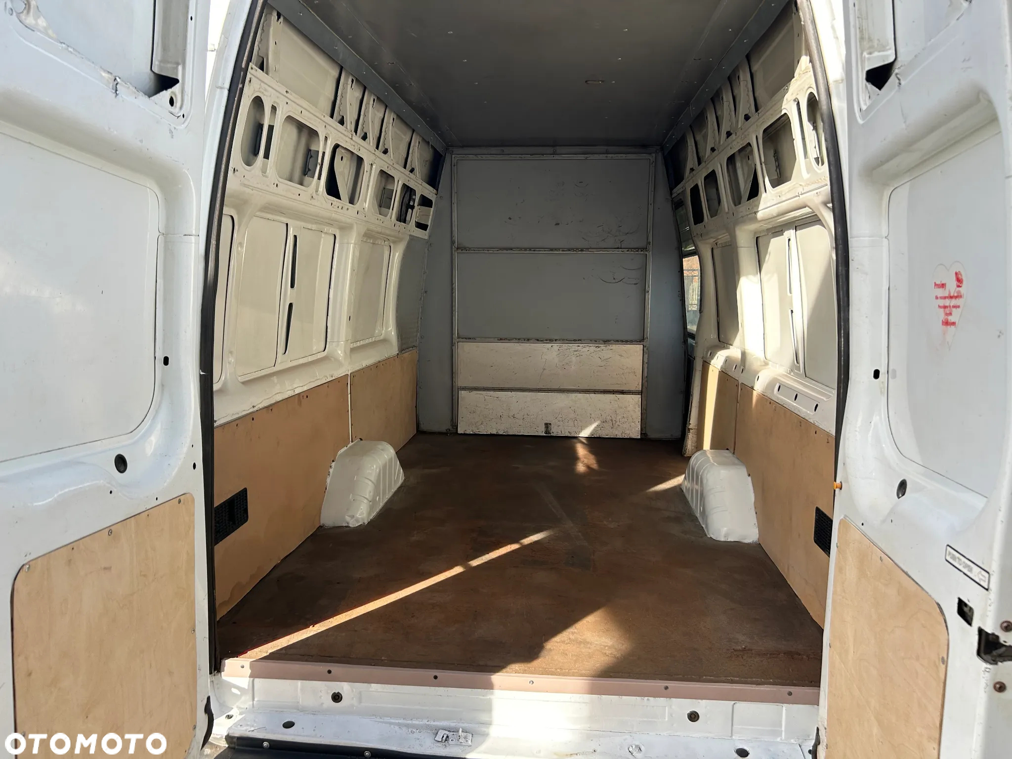 Ford Transit - 9