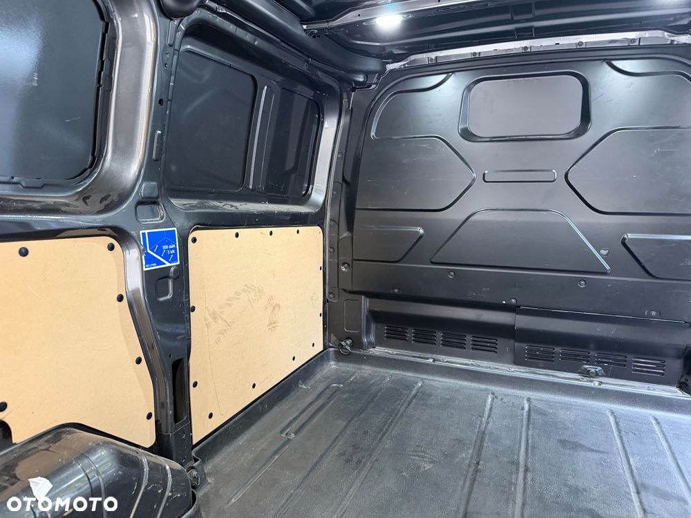 Ford Transit Custom - 13