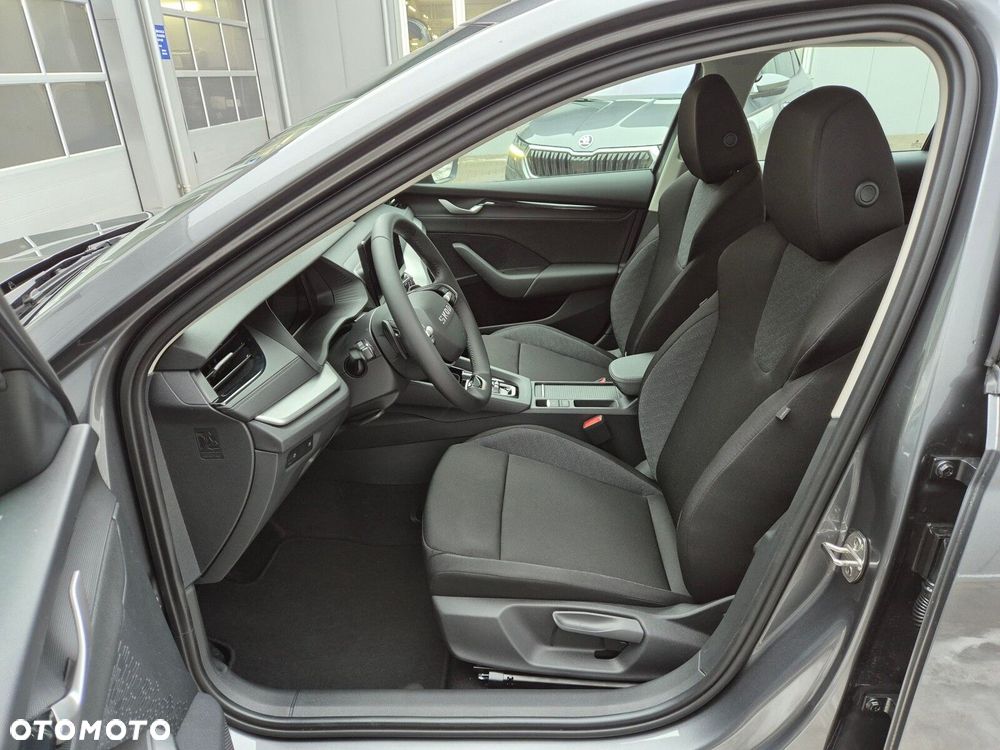 Skoda Octavia 2.0 TDI Drive Essence DSG - 16