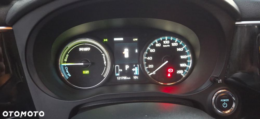 Mitsubishi Outlander 2.0 4WD Plus - 13