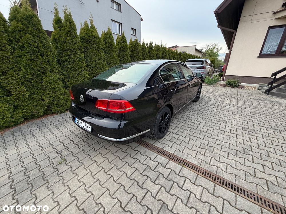 Volkswagen Passat 2.0 TDI Highline R-Style DSG - 8